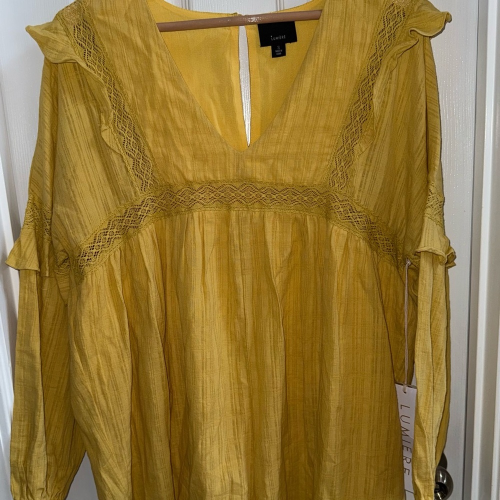 Lumiere NWT Ruffle Lace Trimmed Romper S Mustard Yellow Flowy Boho Spring Chic